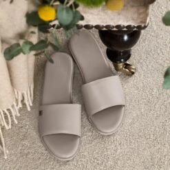 Slippers GLORIA + Beige | TOGAS