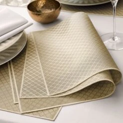 Placemat FERNANDO + Golden | TOGAS -Togas 1 2 25 47 f48c