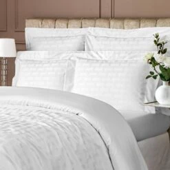 Pillowcase AVANTGARDE -Togas AVANTGARDE WHITE BL DTL 01 228a