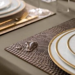 Placemat SELISA + | TOGAS -Togas SELISA BROWN BEIGE PLCMT DTL 03 9360