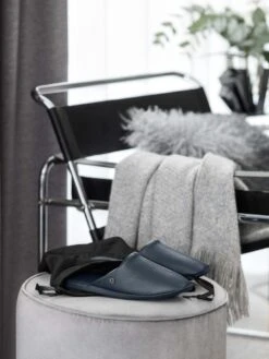 Slippers GLEN + Blue | TOGAS -Togas glen dark blue slippers ls vrtcl ac6a