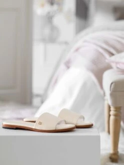 Slippers GLORIA + Ecru | TOGAS -Togas gloria ecru women slippers ls vrtcl 10185 dc43