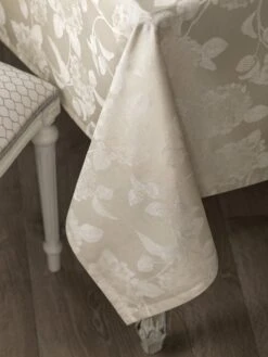 Tablecloths & Napkins HYDRANGEA -Togas gordenzia tablecloth dtl 01 3 4