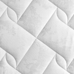 Comforter MILK DREAMS -Togas milk dreams quilt swatch us 4647