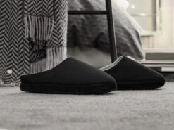 Slippers OLIVER + Black | TOGAS -Togas oliver black slippers ls hrzntl 60b8
