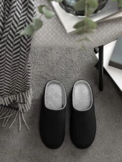 Slippers OLIVER + Black | TOGAS -Togas oliver black slippers ls vrtcl da1b