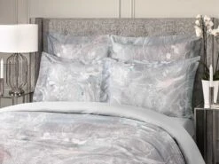 Duvet Cover PERLA -Togas pearl bl hrzntl 2 3 383d