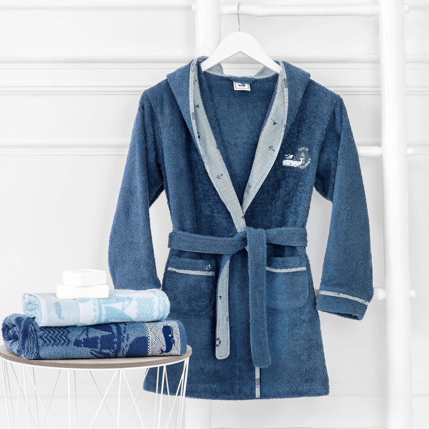 Kids Bathrobe SEA ADVENTURE 3 Kids Bathrobe SEA ADVENTURE